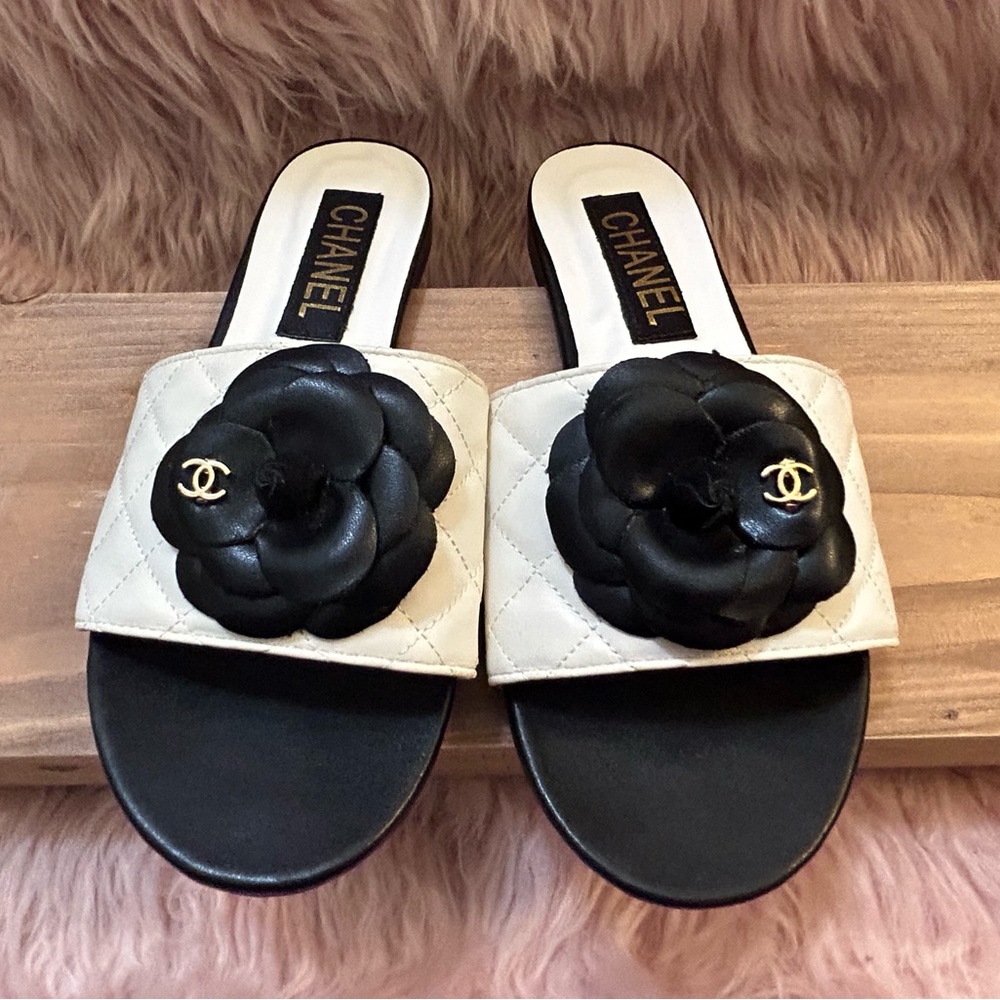 Black and White CHANEL Mules - Picture 3 of 8